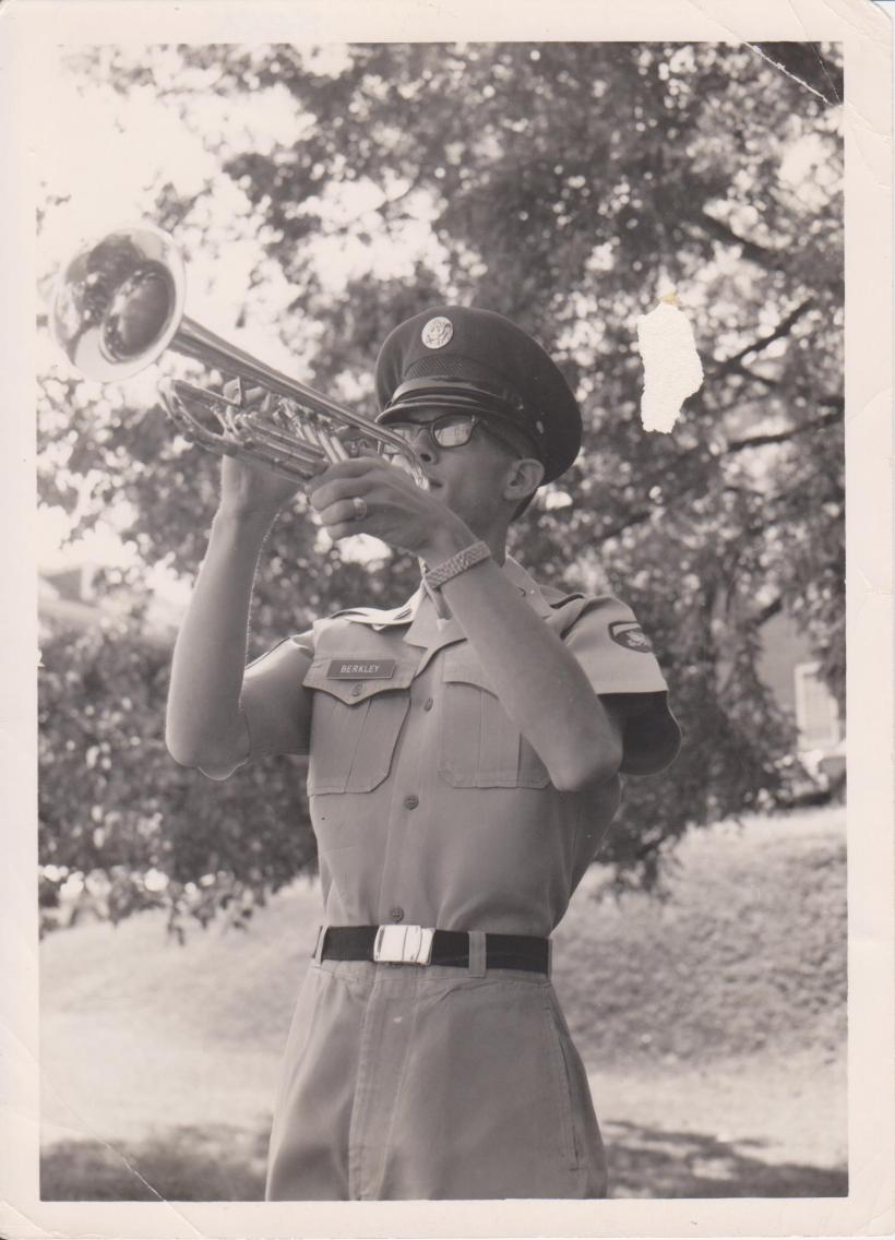 bugle 001